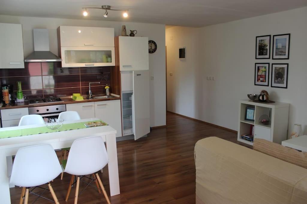 Modern Apartment In Poreč Eksteriør bilde